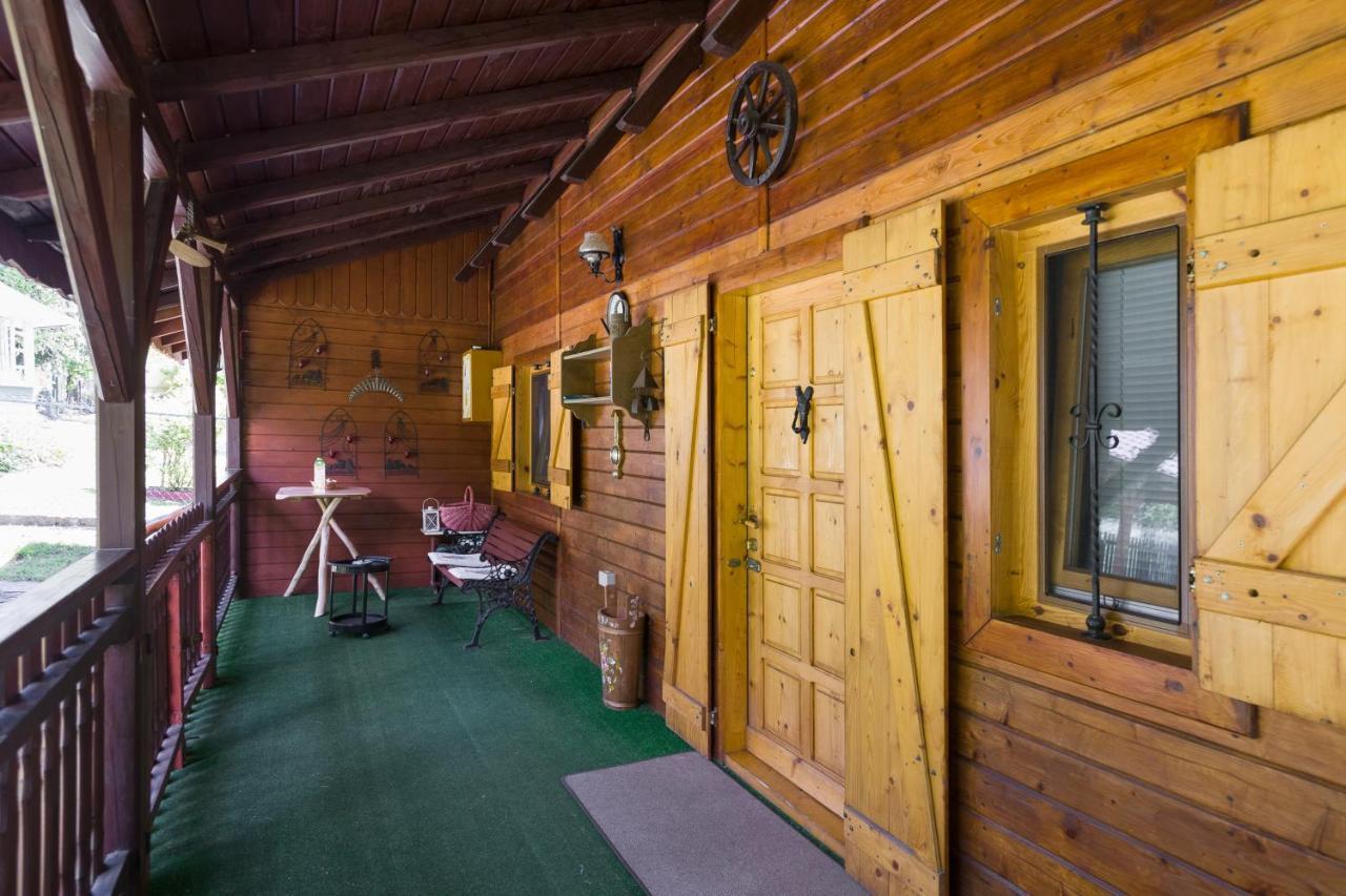 Andrzejowka Holiday home *